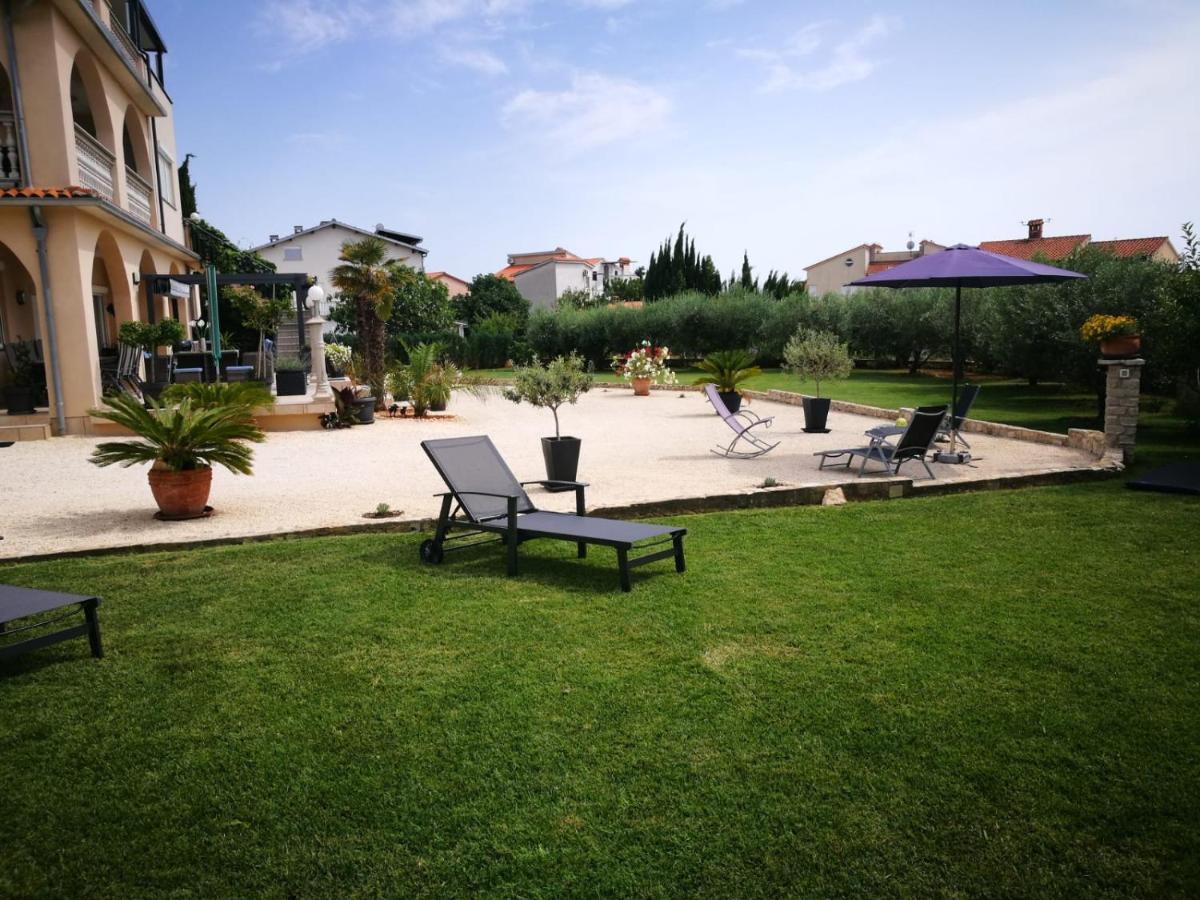 Villa Meli - Apartments Mit Meerblick Медулин Экстерьер фото